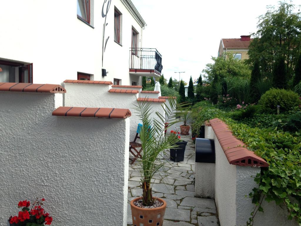 Solrosen I Simrishamn - Oesterlen Kültér fotó